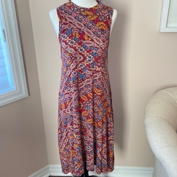 𝅺MAEVE | Printed Sleeveless Dress - Picture 1 of 12